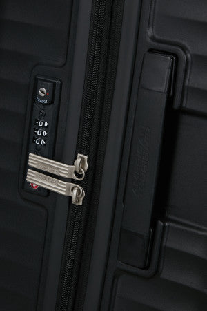 American Tourister Diablast Cabin Suitcase 55x40x20cm Black